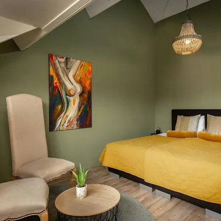 Castle View 2 B&B 팔켄뷔르흐안더횔
